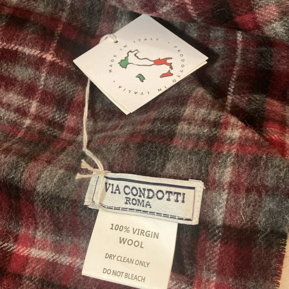 Via Condotti wool scarf